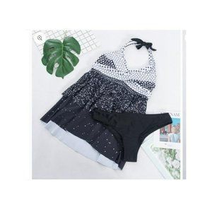 Halter top Black and white polka dotted pattern Swim suit Size 2X